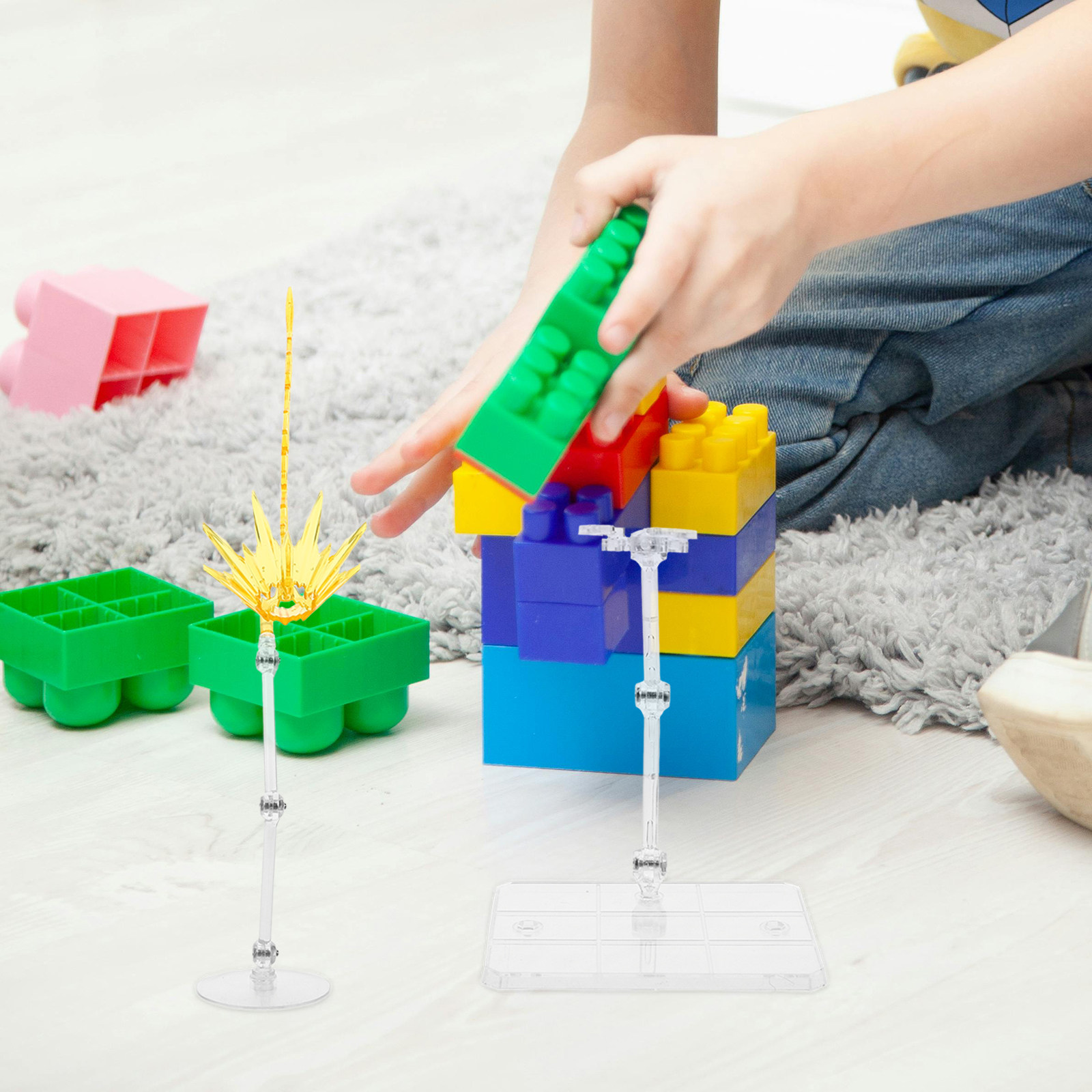 قطعتان من حوامل عرض التأثيرات  - مراجعة Action Figure Stand وسعره