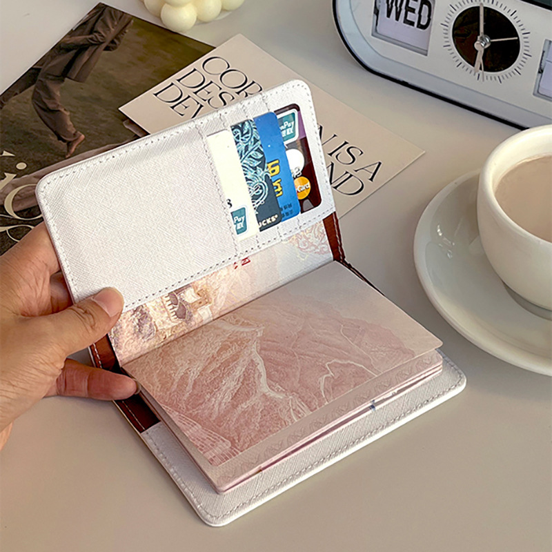 غطاء جواز سفر لطيف على شكل بان - مراجعة Card Top Loader وسعره